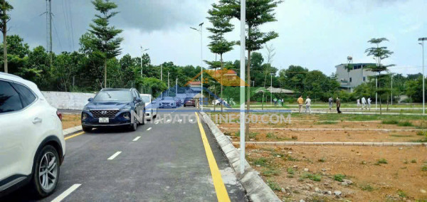 Cần tiền muốn bán nhanh lô góc 68m ngay trại láng cổ đông giá hơn hai tỷ tý