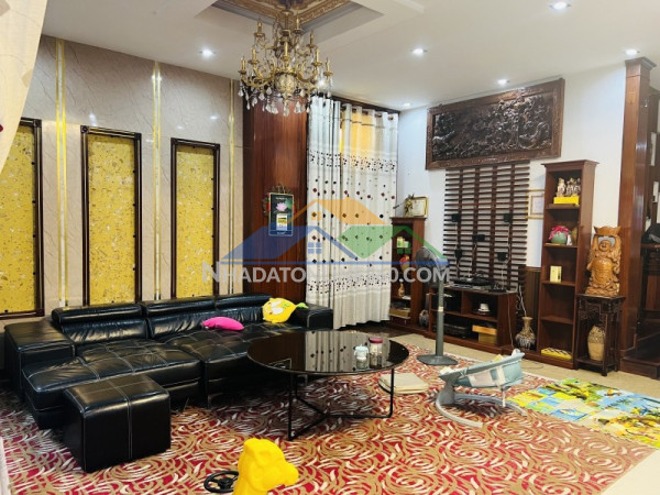 ♥ biệt thự kề mt cmt8, giá chỉ ~40tr/m2, 456m2, ngang 13m, 3 tầng