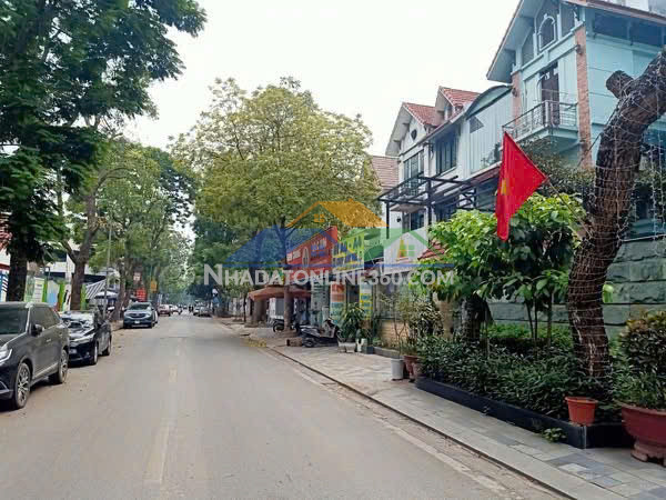 Cho thuê biệt thự mỹ đình 2 lô góc siêu đẹp 200m2 4 tầng giá 50 tr