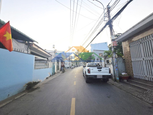 Ngộp bank bán gấp mặt tiền kd sầm uất 68m2_4x17m chỉ 7,2 tỷ gần đình phong phú tăng nhơn phú b