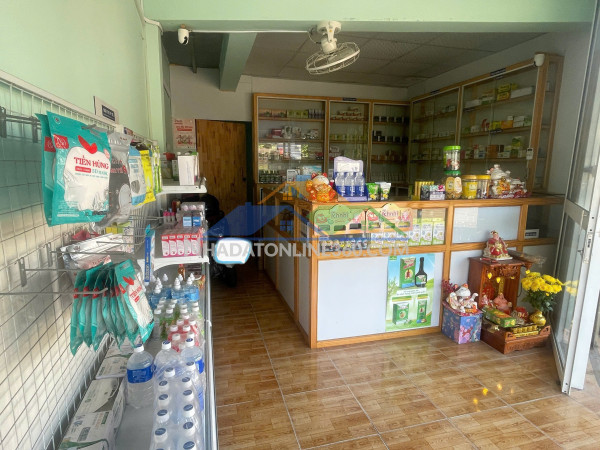 Sang nhượng quán cafe do nghỉ sinh em bé không có thời gian quản lý.