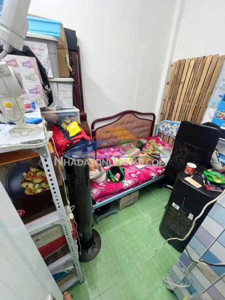 Nhà 1 lầu mt nhựa 8m oto qua lại thoải mái dương bá trạc p.chánh hưng p1q8