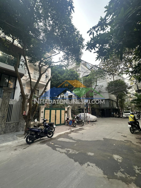 Đỗ quang - nguyễn thị định - 7 tầng thang máy, full thiết kế bên trong, gần phố, 7 chỗ vào nhà