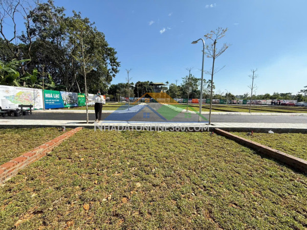 Sang nhượng quán trà sữa – mỳ cay 79 cầu giấy