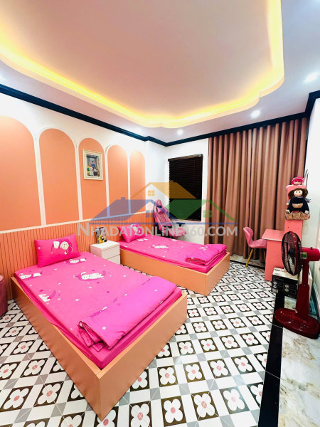 Chính chủ bán nhà phố tăng bạt hổ, 70m2, 7 tầng thang máy, 29.8 tỷ, kinh doanh homestay