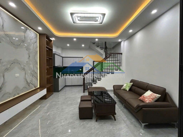 ????siêu phẩm 33m phú lương hà đông pk 6 tỷ _oto qua nhà _cách ô tô tránh 15m_gần chợ ,gần các trường đại học