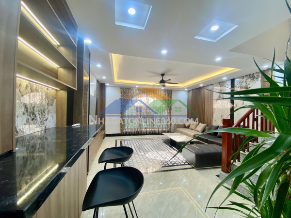 Cho thuê căn hộ 2pn,dt 60m2,rộng thoáng – sát q1, hỗ trợ 1tr...