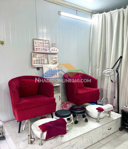 Sang tiệm nail – mi – gội đầu quận 12