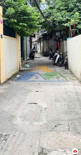 Nhà đẹp chính chủ - giá tốt - vị trí đẹp tại định công thượng