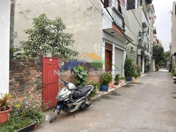 Bán đất tặng nhà c4 - đông ngạc - dt56 m2 - mt4,3m - giá 8 tỷ - ngõ ô tô thông