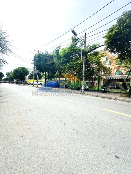 Căn hộ dịch vụ mặt tiền 12 phòng 166m2 dòng tiền 30tr/tháng gần bv thủ đức tam phú.