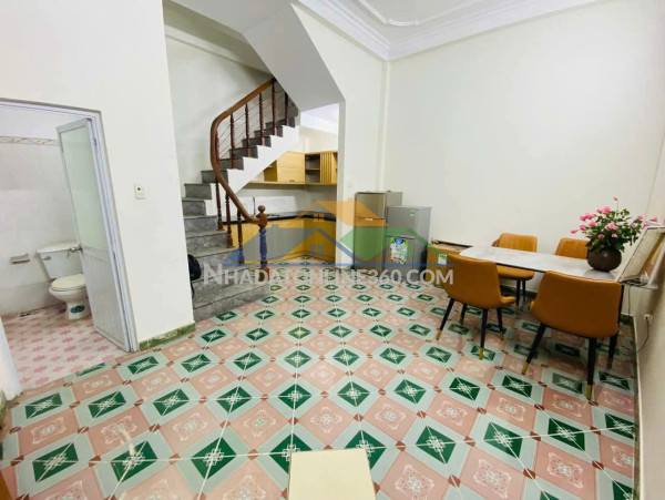 Cho thuê nhà nguyên căn mai động,30m² x 4 tầng, 2 ngủ khép kín.8.5 triệu