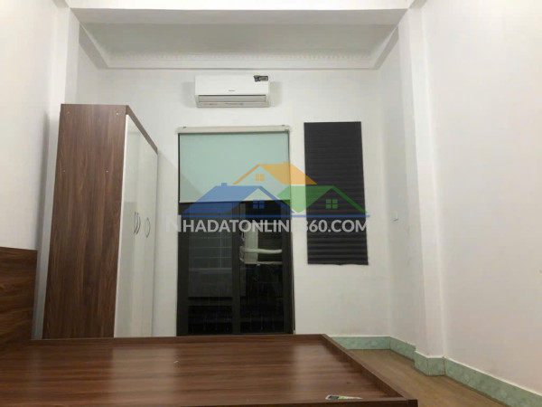 Bán gấp giá rẻ mặt phố hai bà trưng 22m/33mt2, 5 tầng, mặt tiền 2.8m, 21 tỷ, hoàn kiếm