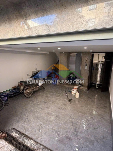 Bán nhà mặt phố đội nhân - 50m - 9 tầng- mặt tiền 5m- thang máy - giá 39 tỷ