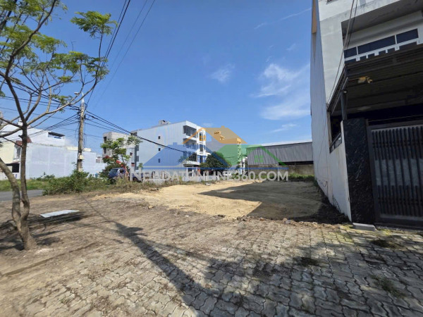 Hàng hót - lô sát góc đường nguyễn cơ thạch - khu phố sơn...