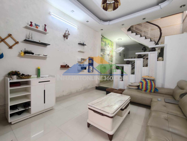 Giá tốt, nhà phạm văn bạch, 60m2 3 tầng 4pn 4wc, 6.5 tỷ tl 0964364745