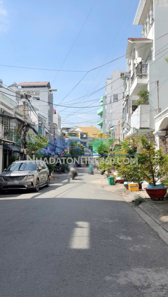 Nhà cấp 4 đường nội bộ 8m âu dương lân p.chánh hưng p2q8