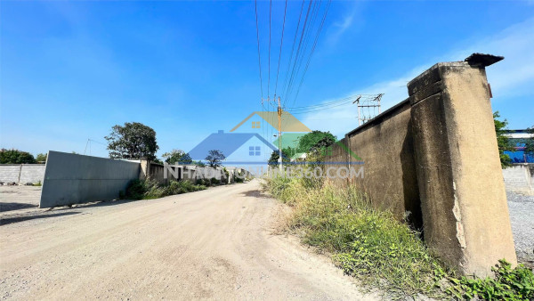 D431 bán đất rộng gần 5000m2 qd skc, đất vuông vức, đã xây tường bao quanh đất