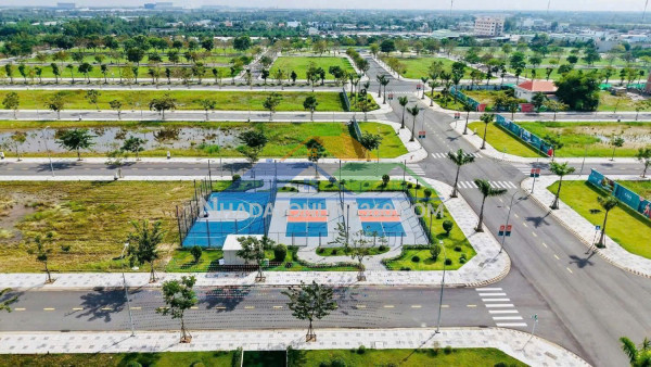 Đất đẹp  cần bán nhanh đất nền đẹp đối diện trường học xã lương hòa, bến lức, long an