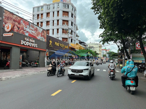 Bán chdv ngang 7m 5 tầng đường 10m lê đức thọ 105m2 17pn đi bộ đi chợ căn cứ chỉ 17.8 tỷ.