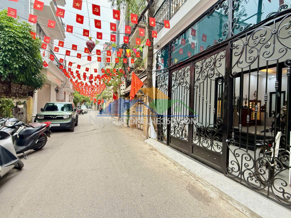 Chỉ 542 triệu m có nhà vạn bảo 34 m 5 tầng thang máy mt4.6m ô tô tránh khu vip giá 25.5 tỷ 0878168006