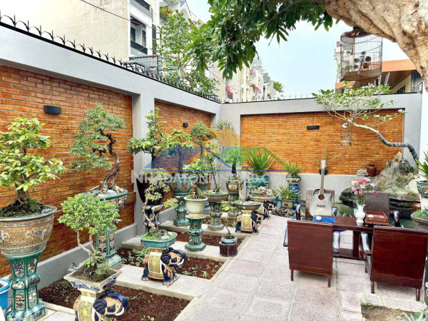 Ngộp bank siêu phẩm biệt thự 374m² vườn lê văn chí – 2mt hẻm xe tải giảm 4.7 tỷ chỉ 12.7 tỷ