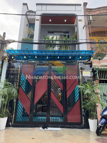 Chính chủ bán gấp nhà đẹp – xe hơi ngủ trong nhà