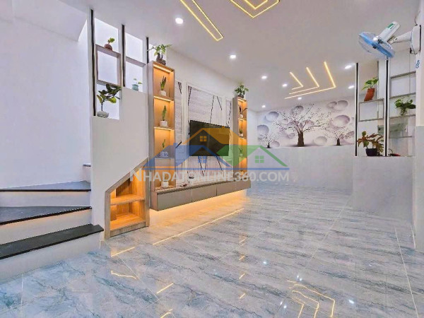 Bán nhà hxh trương công định, phường 14, tân bình (4*17) 3 tầng