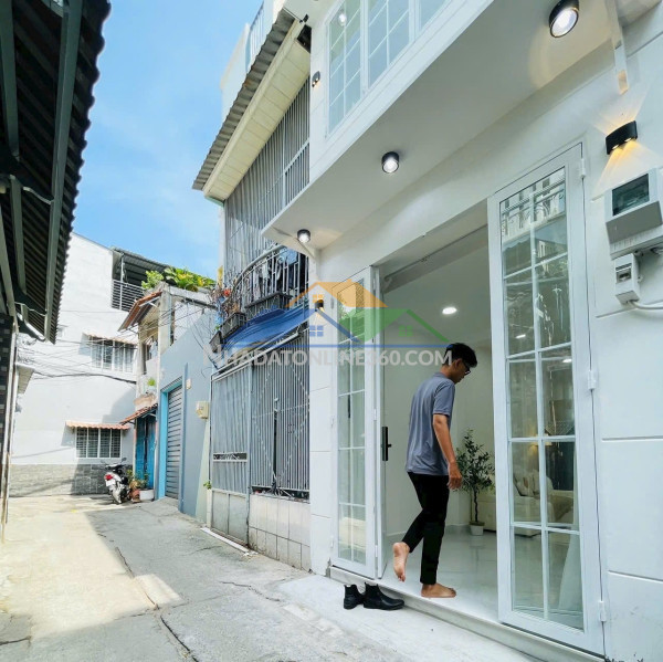 Nhà riêng, mới xây, full nội thất phường tân kiểng, quận 7 .hẻm 2.5m :khu dân cư an ninh,