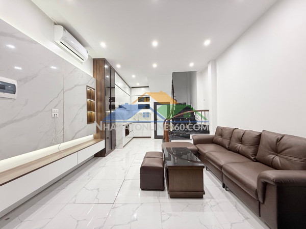 Bán nhà đội cấn dt 35m giá 11,5 tỷ lô góc 2 nhà ra phố,full...