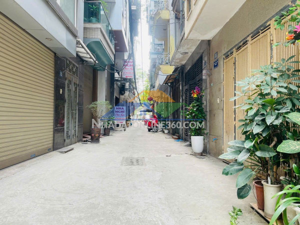 Nhà đẹp full nội thất phân lô- ô tô đỗ cửa đường láng 37m2 x 5 tầng 15.8 tỷ đống đa hà nội.