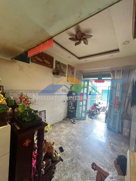 Nhà 3 tầng mặt tiền đường phong phú p11.q8. giá 5.6 tỷ tl