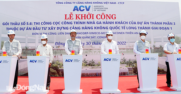 Khởi công gói thầu thi công cọc công trình nhà ga hành khách sân bay Long Thành